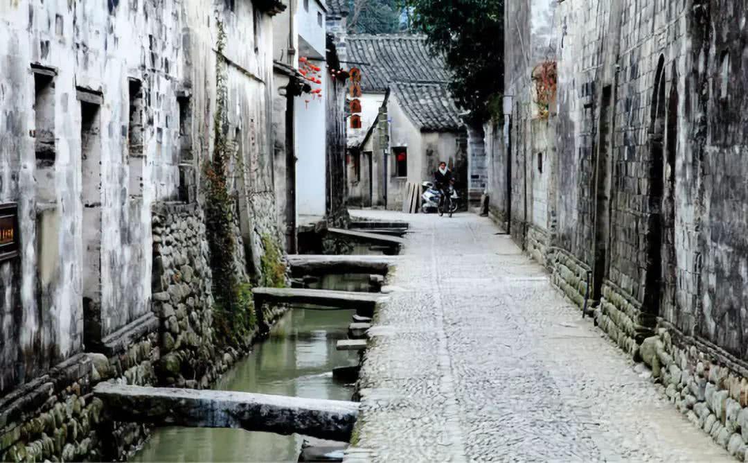 拉菲怎么变成拉菲改游戏画面