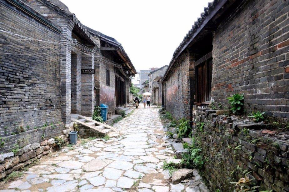 逃离拇指山地